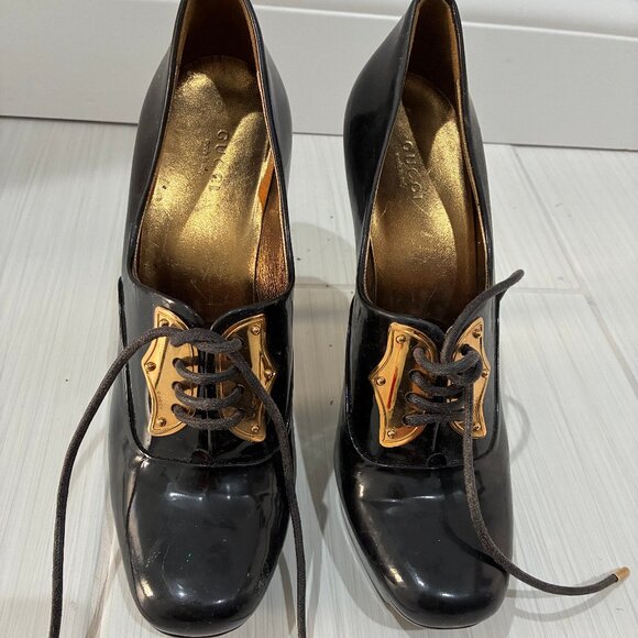 Gucci Black Patent Leather pumps with gold accesnts -  size9.5 B - Picture 1 of 10